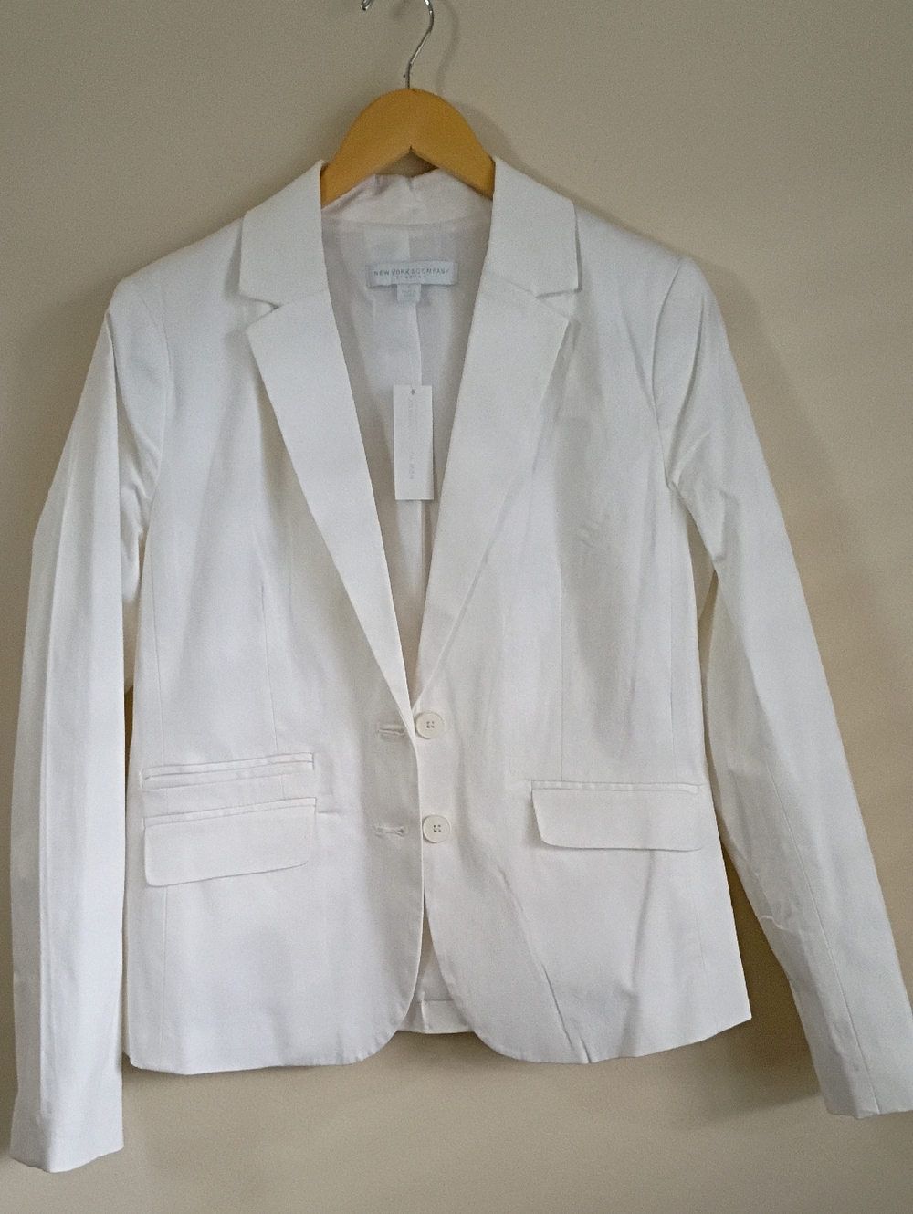 New York & Company White Notch-Lapel Blazer